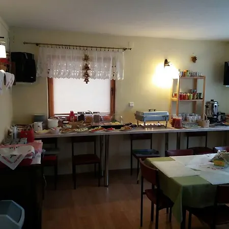 Pod Brzozami Guest house *